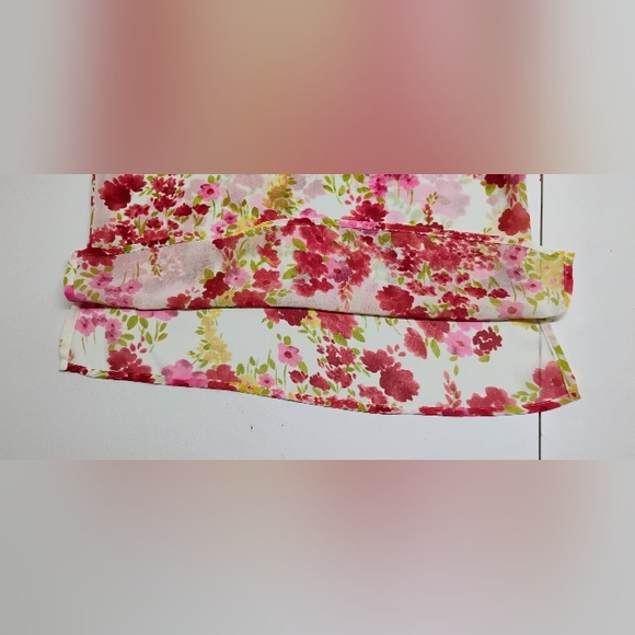 Emma James Two-piece Blouse Sz 8P Pink Floral Pleated Button Down F-4 - Picture 9 of 16